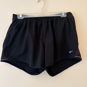Nike Fit Dry Black Running Shorts Women’s L Reflective Trim Mesh Lightweight